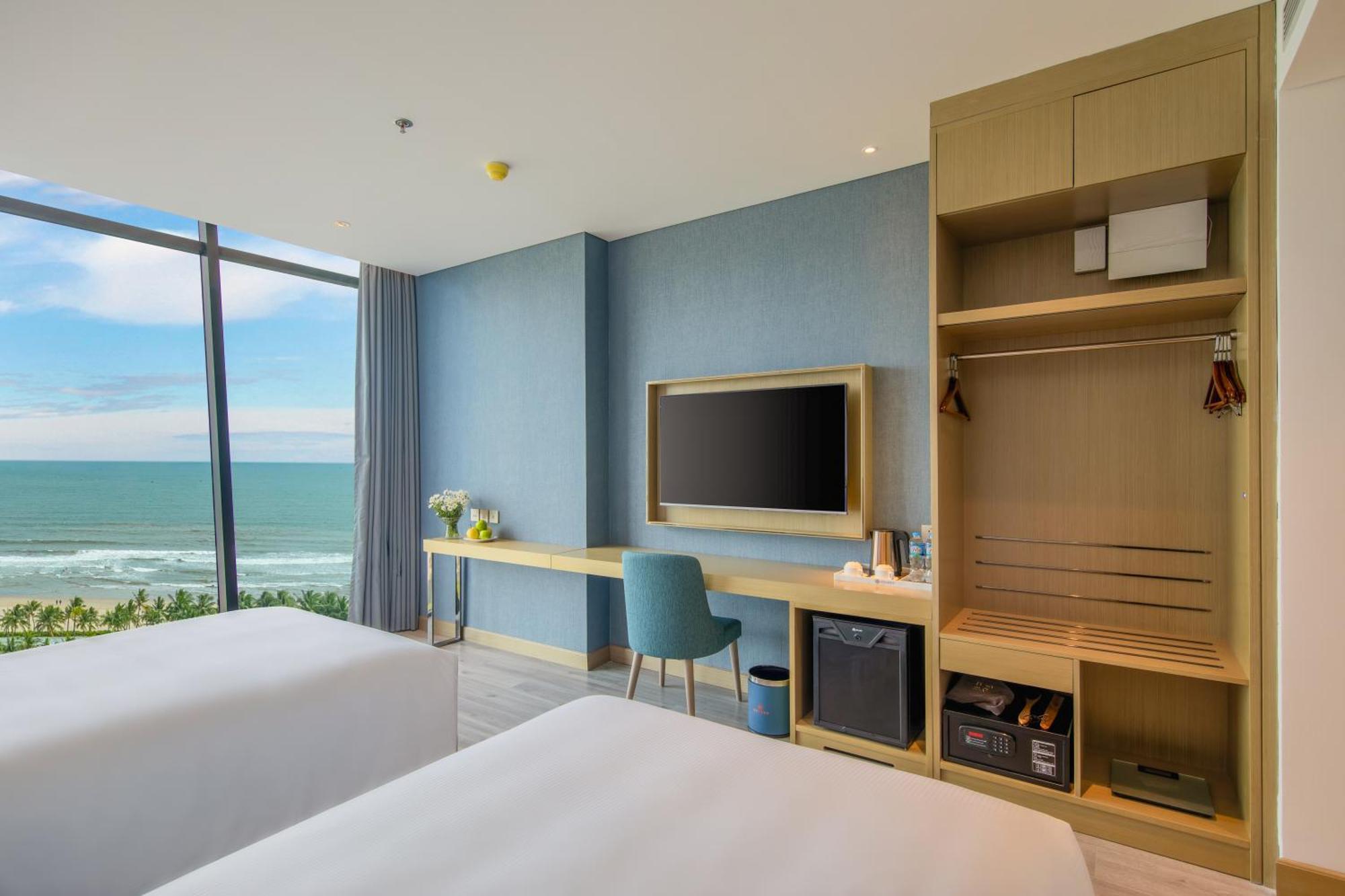 Awaken Da Nang Hotel Bagian luar foto