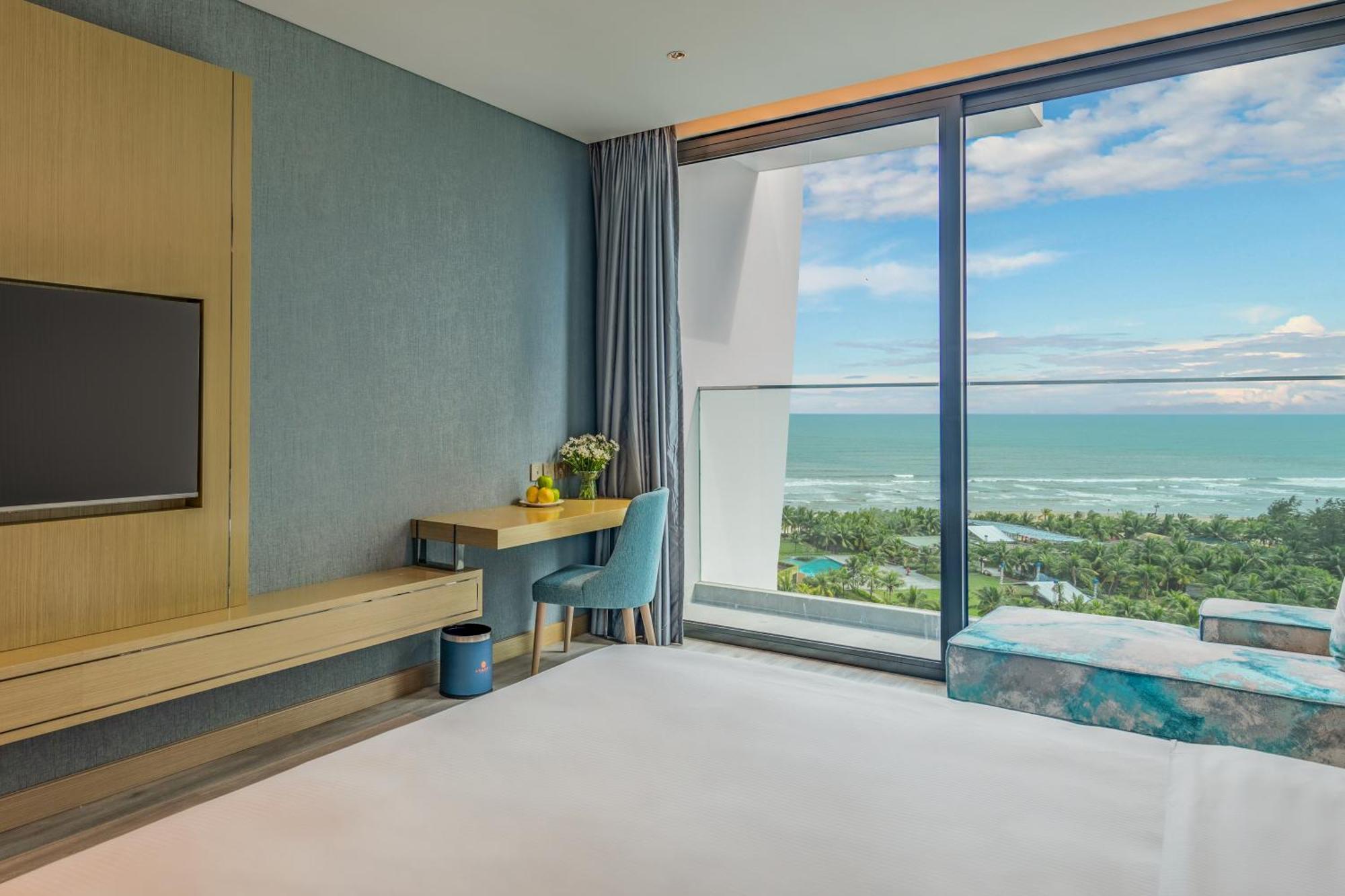 Awaken Da Nang Hotel Bagian luar foto