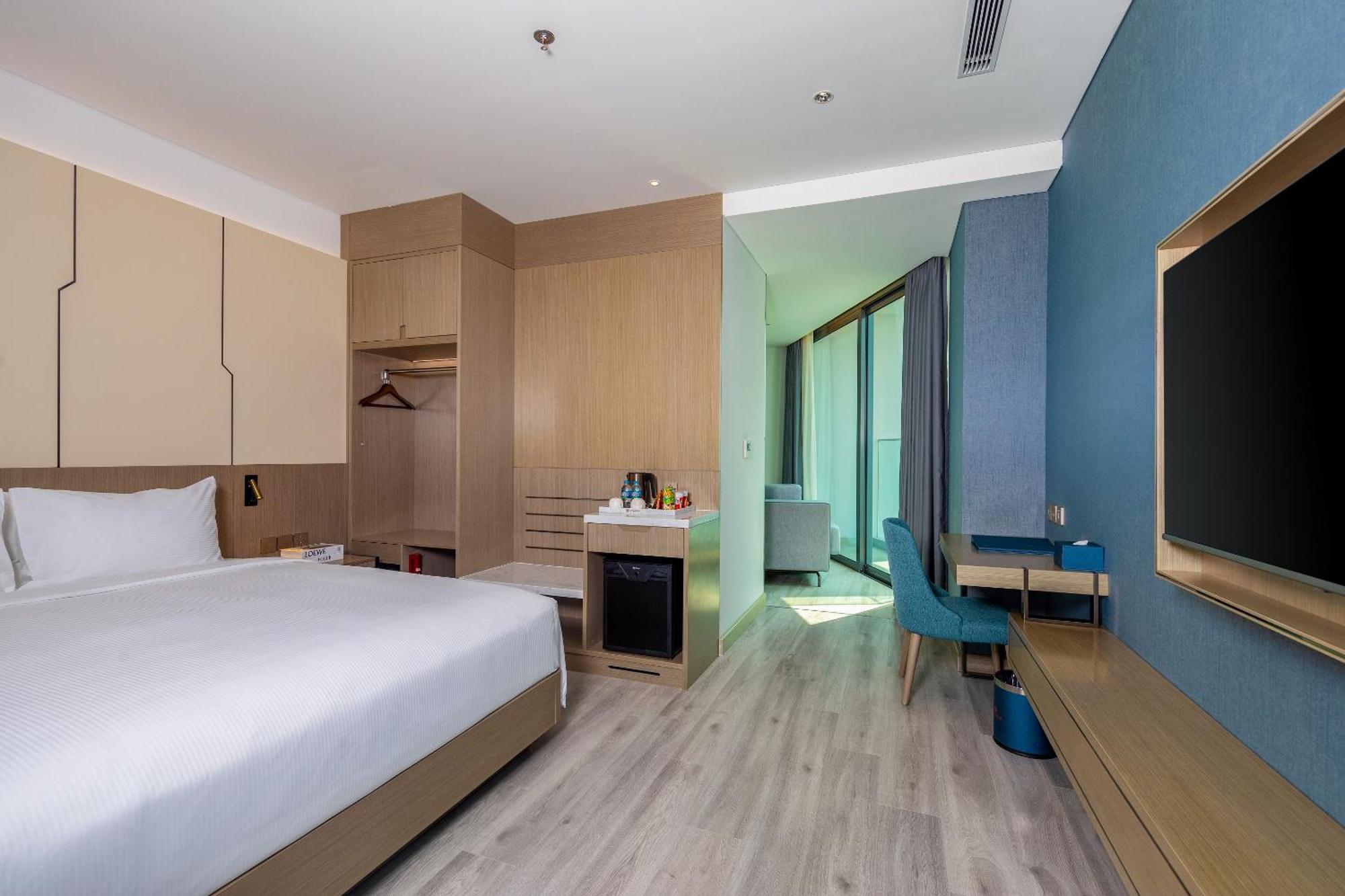 Awaken Da Nang Hotel Bagian luar foto
