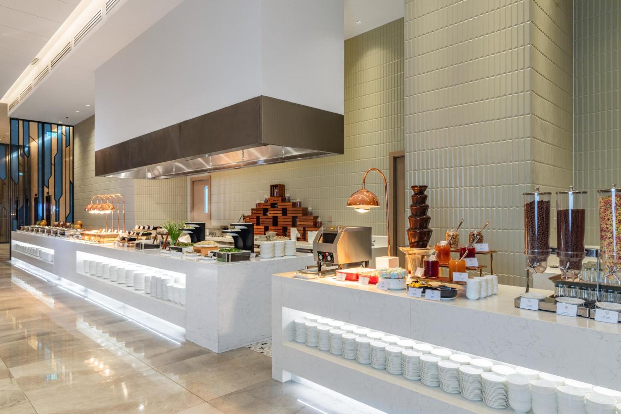 Awaken Da Nang Hotel Bagian luar foto