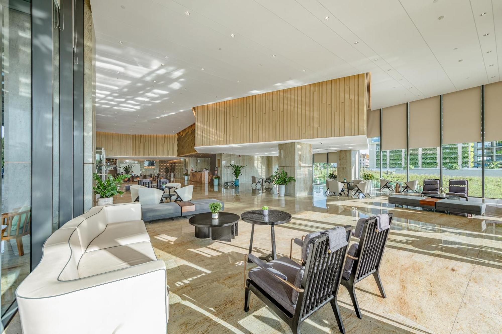 Awaken Da Nang Hotel Bagian luar foto