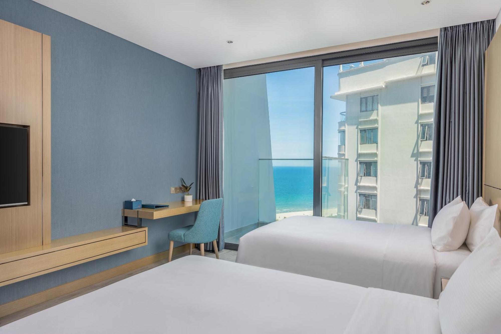 Awaken Da Nang Hotel Bagian luar foto