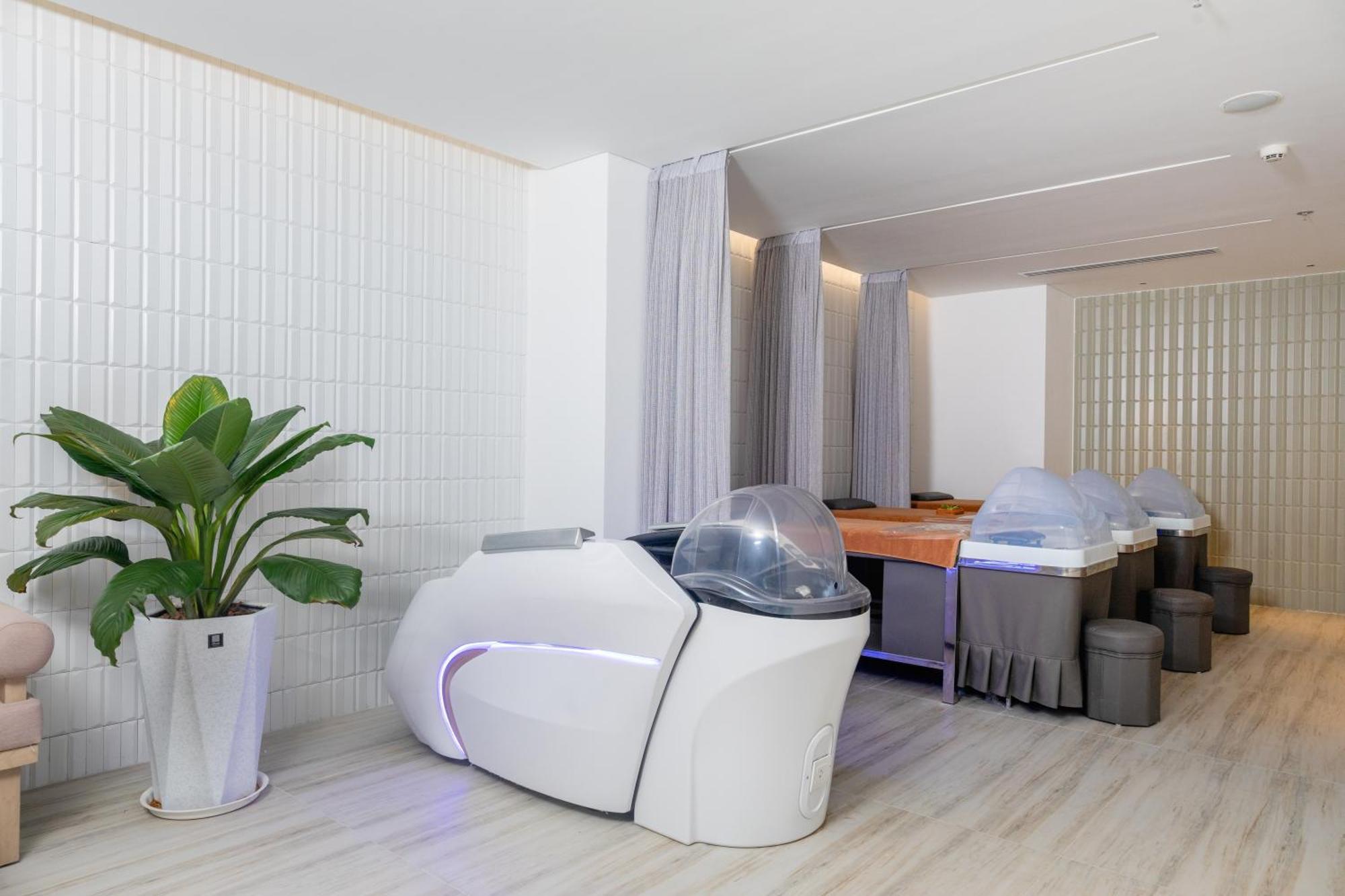 Awaken Da Nang Hotel Bagian luar foto