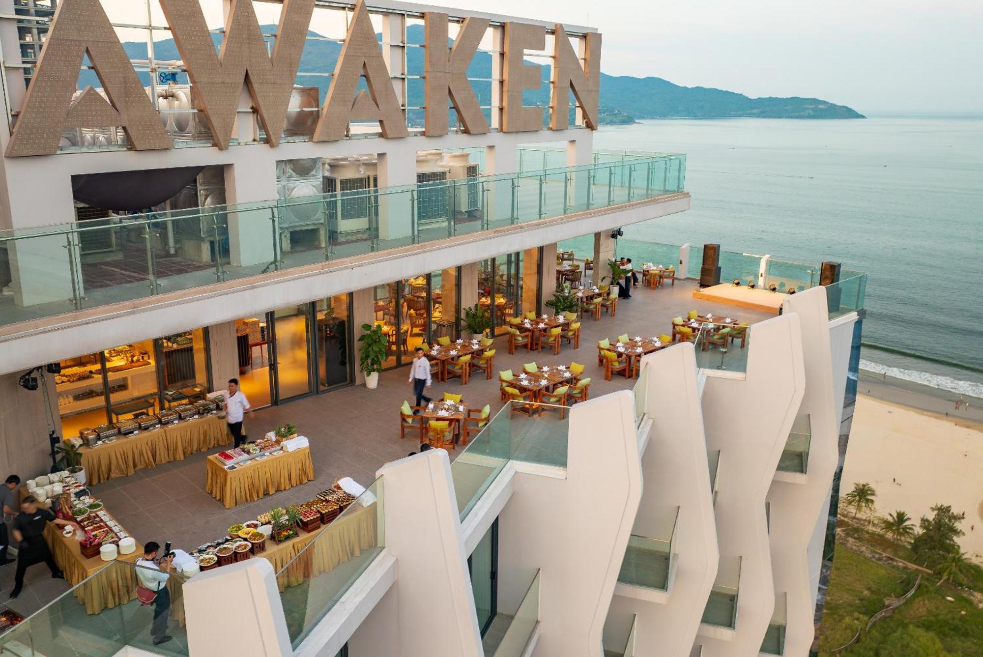Awaken Da Nang Hotel Bagian luar foto